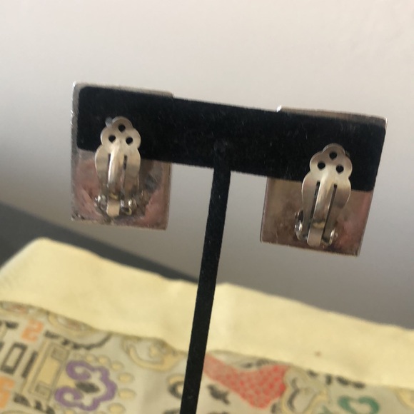 Sterling Silver contemporary clip earrings. Matching slider listed separately. - Picture 4 of 7